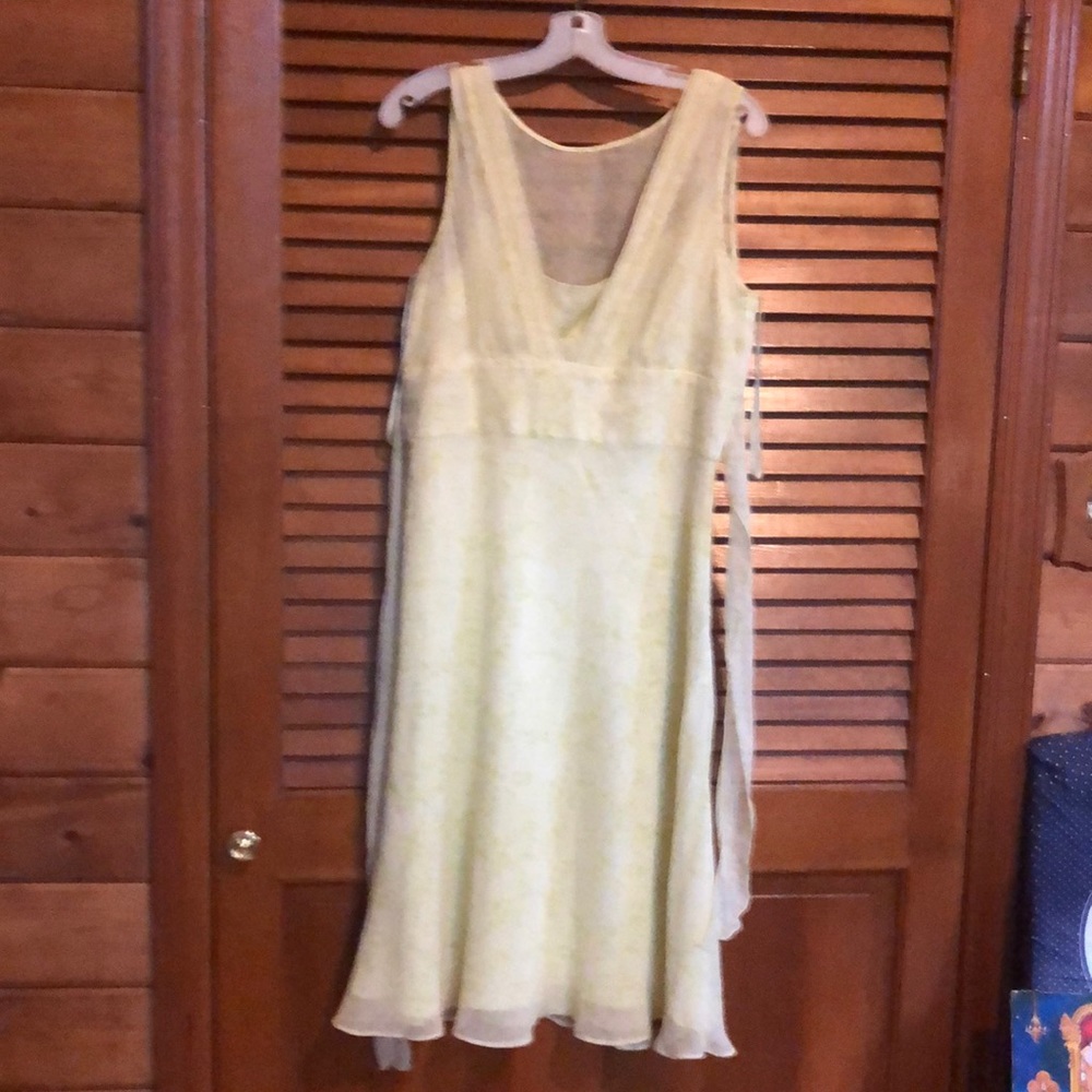 SALE 🔥 Ann Taylor Silk Dress
